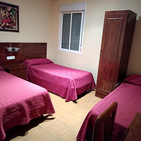 Hostal El Lirio Bollullos Par del Condado Eksteriør bilde