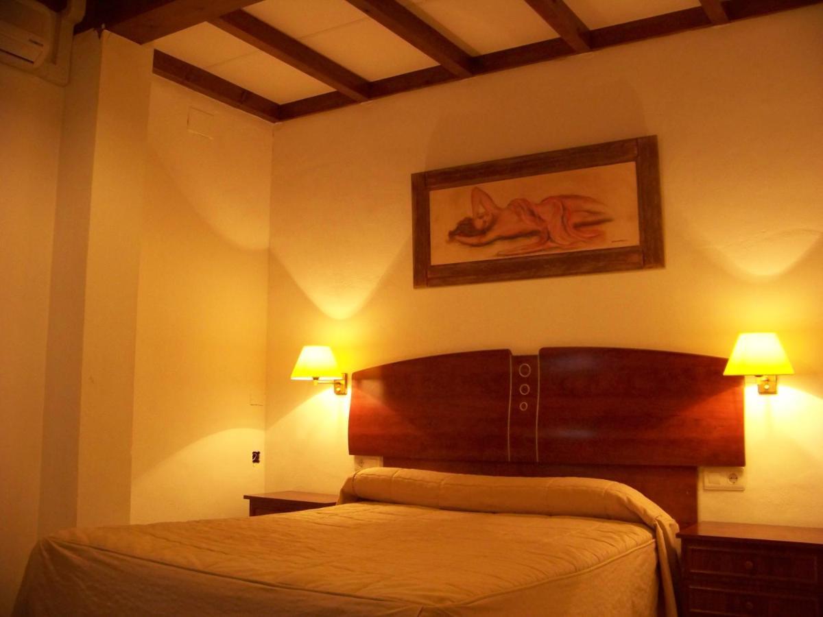 Hostal El Lirio Bollullos Par del Condado Rom bilde